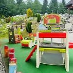 Rezort Chaty a apartmány Kúria na Táľoch, Tále - Chopok JUH