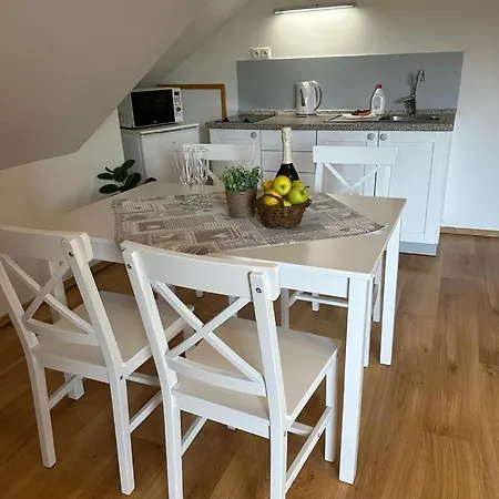 A Kuria Na Taloch, - Chopok Juh تالي