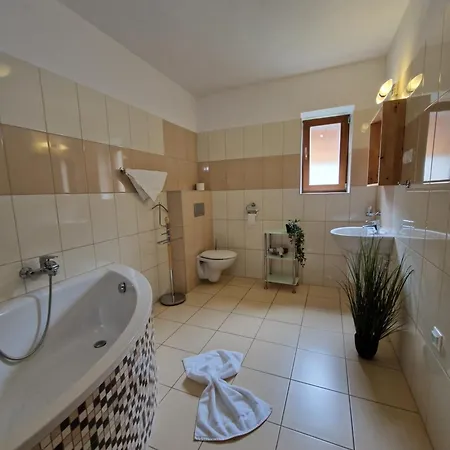 Resort A Kúria Na Táľoch, - Chopok Juh